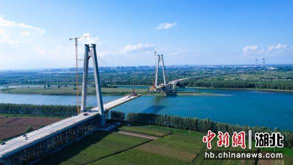 當(dāng)枝松高速松滋段主體工程建設(shè)完成:建設(shè)工程